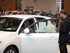 Milloren les vendes del sector d’automoció