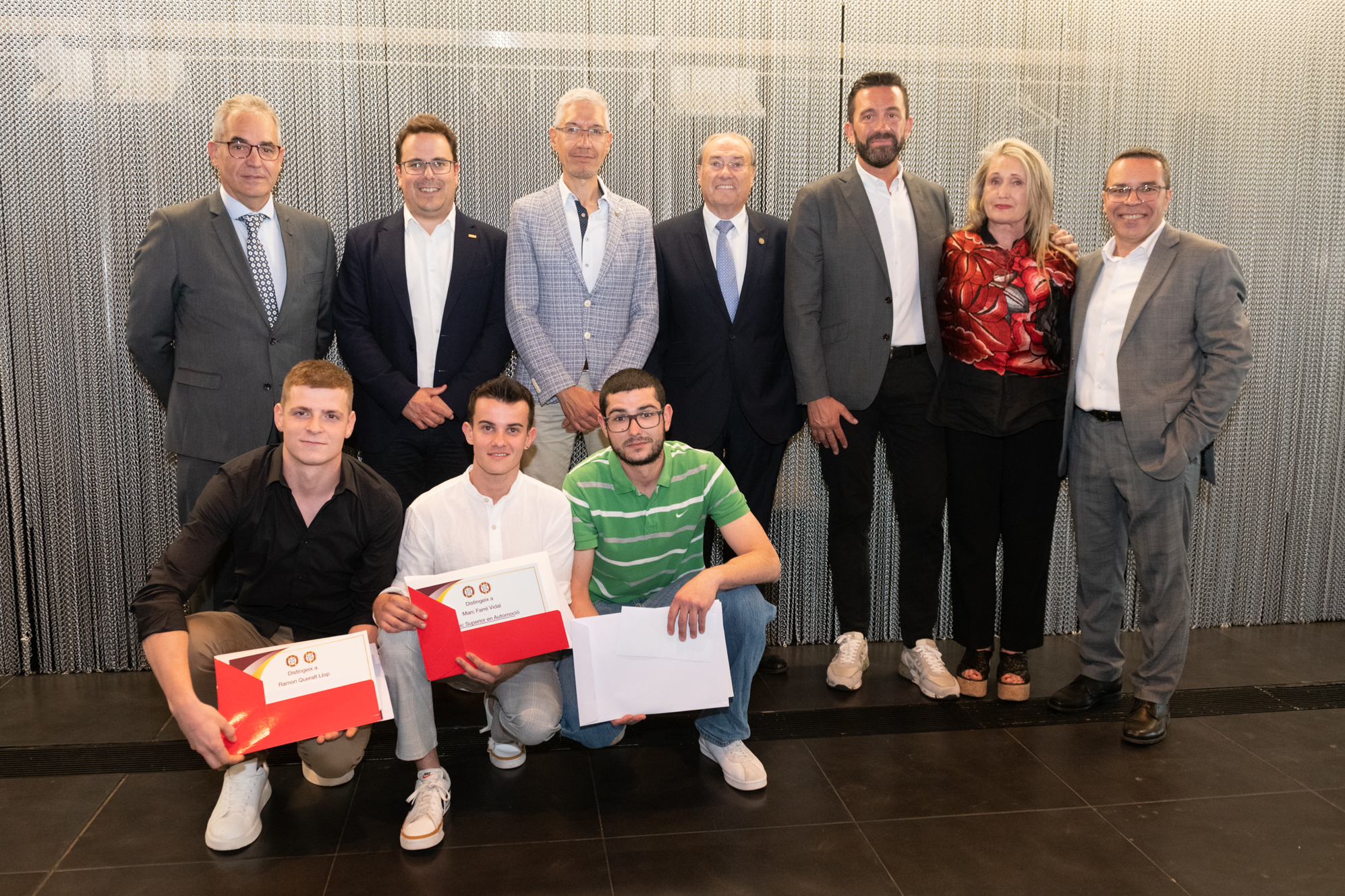 Galardó Xavier Freixes als alumnes dels IES Caparrella